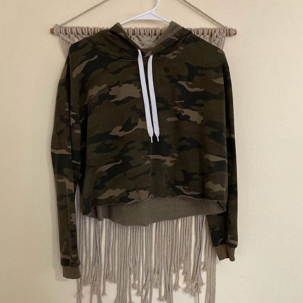 COPY - Semi cropped hoodie